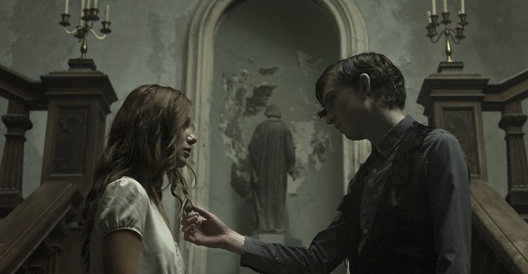 The Lodgers (2017)